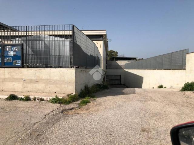 Locale Commerciale in vendita a Puglia, Foggia
