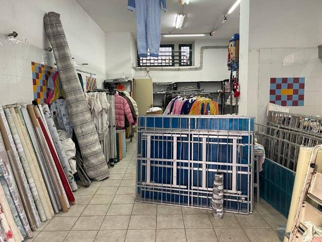Locale Commerciale in vendita a Puglia, Foggia