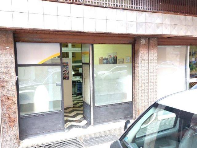 Locale Commerciale in vendita a Foggia