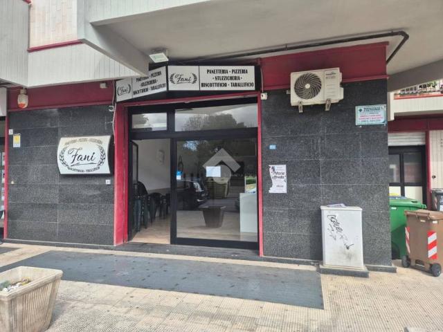 Locale Commerciale in vendita a Foggia