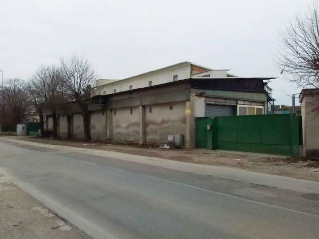 Locale Commerciale in vendita a Foggia