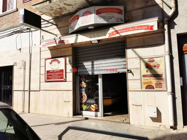 Locale Commerciale in vendita a Foggia
