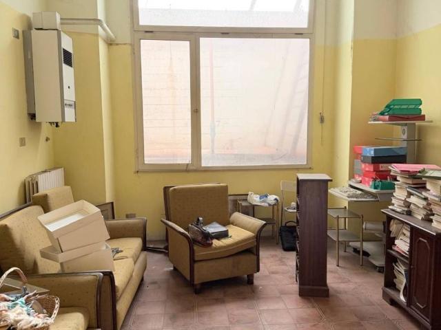Locale Commerciale in vendita a Puglia, Foggia