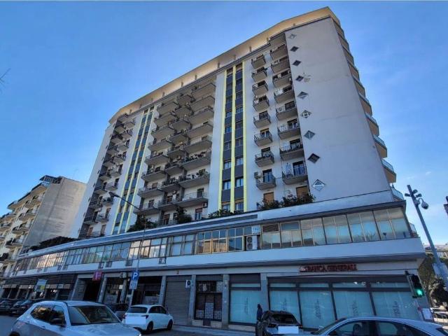 Locale Commerciale in vendita a Puglia, Foggia