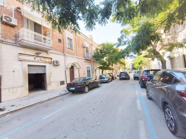 Locale Commerciale in vendita a Puglia, Foggia