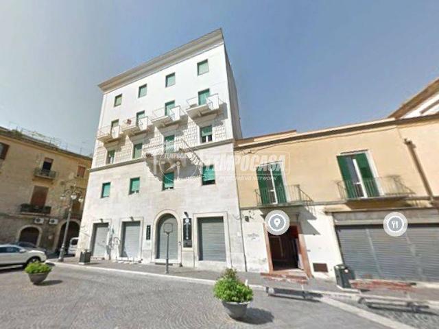 Locale Commerciale in affitto a Puglia, Foggia