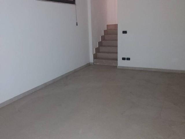 Locale Commerciale in vendita a Puglia, Foggia