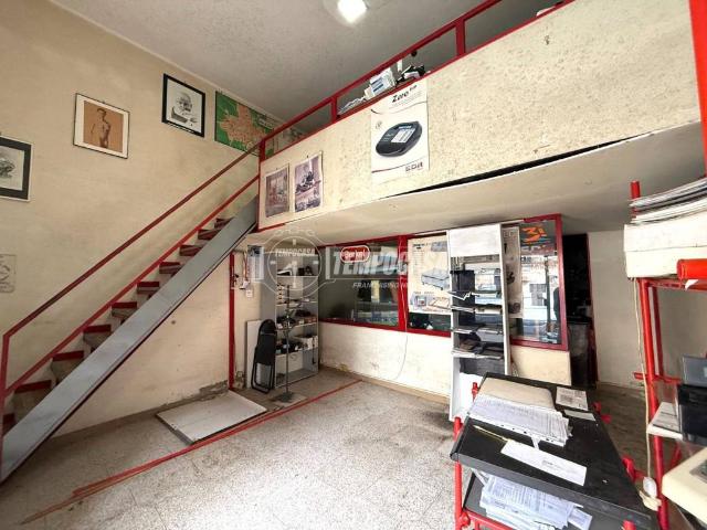 Locale Commerciale in vendita a Puglia, Foggia