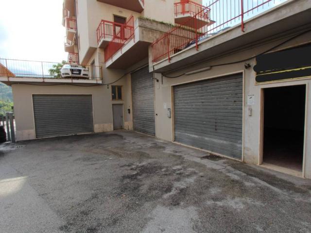 Locale Commerciale in vendita a Marche, Ascoli Piceno