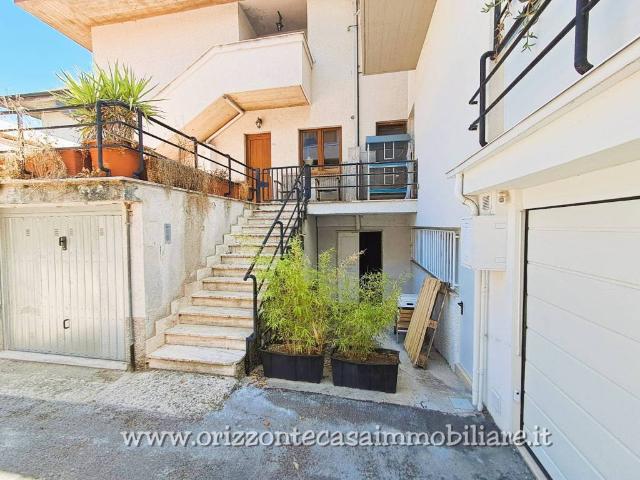 Locale Commerciale in vendita a Marche, Ascoli Piceno