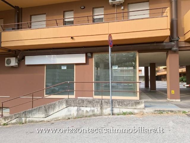 Locale Commerciale in vendita a Marche, Ascoli Piceno