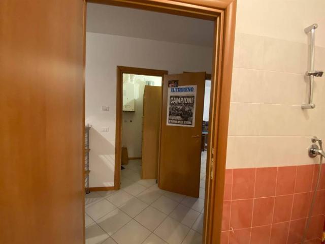 Locale Commerciale in vendita a Follonica, Grosseto