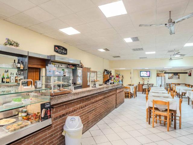Locale Commerciale in vendita a Follonica, Toscana