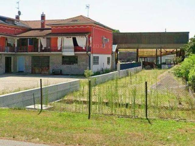 Locale Commerciale in vendita a Villadolt / Viladolt, Fontanafredda