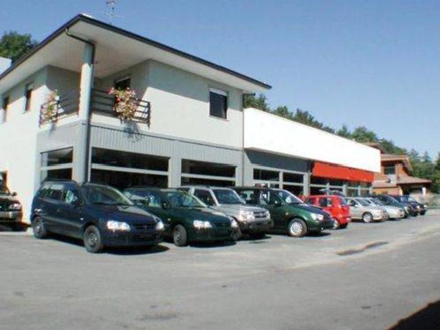 Locale Commerciale in vendita a Piemonte, Novara