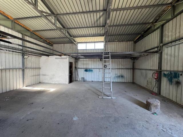 Locale Commerciale in vendita a Quarto del Carnale, Fonte Nuova