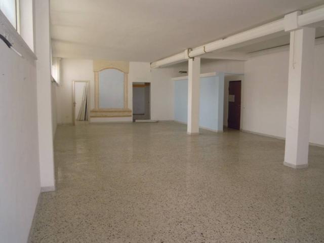 Locale Commerciale in vendita a Santa Lucia, Roma Capitale