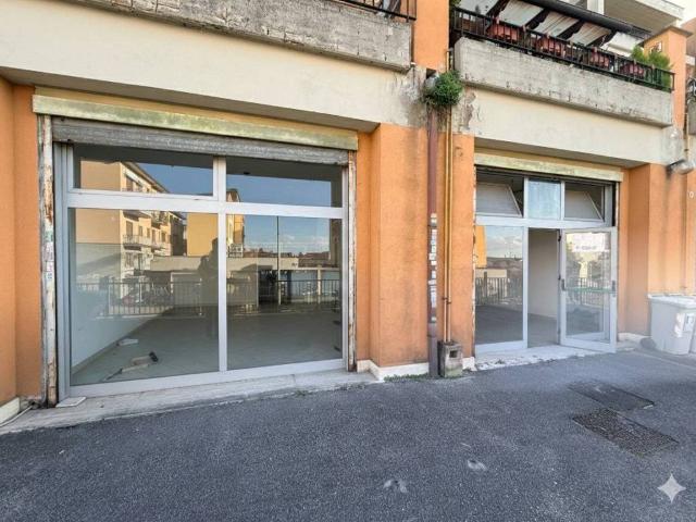 Locale Commerciale in vendita a Tor Lupara, Roma Capitale