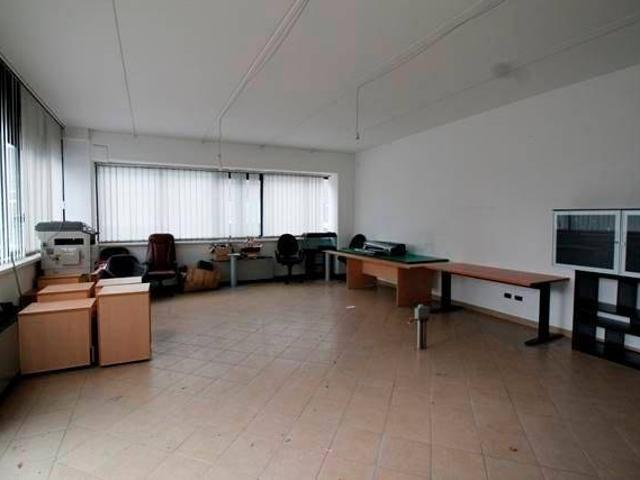 Locale Commerciale in vendita a Unione di Comuni della Romagna Forlivese, Quattro