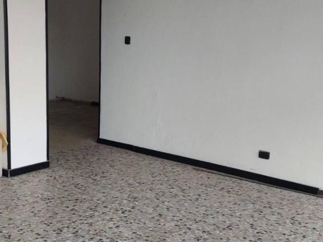 Locale Commerciale in vendita a Unione di Comuni della Romagna Forlivese, Quattro