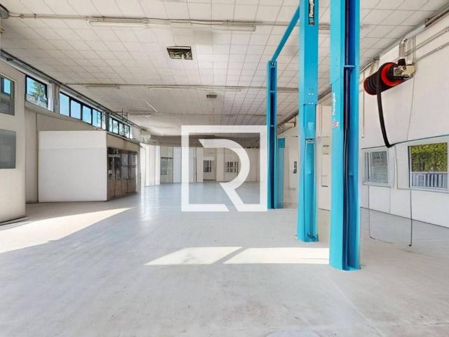 Locale Commerciale in vendita a Unione di Comuni della Romagna Forlivese, Quattro