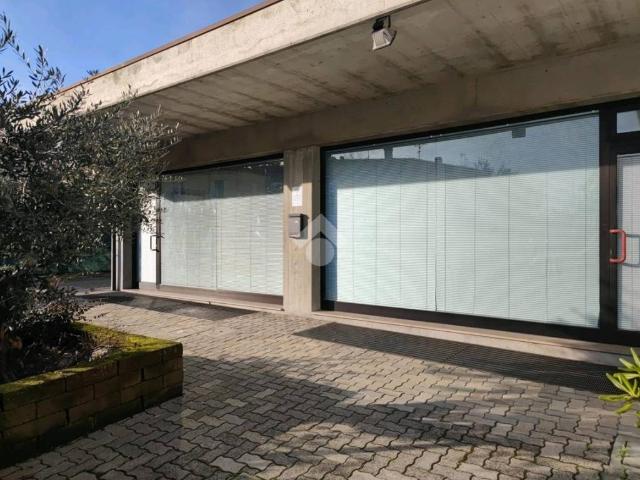 Locale Commerciale in vendita a Unione di Comuni della Romagna Forlivese, Forlimpopoli