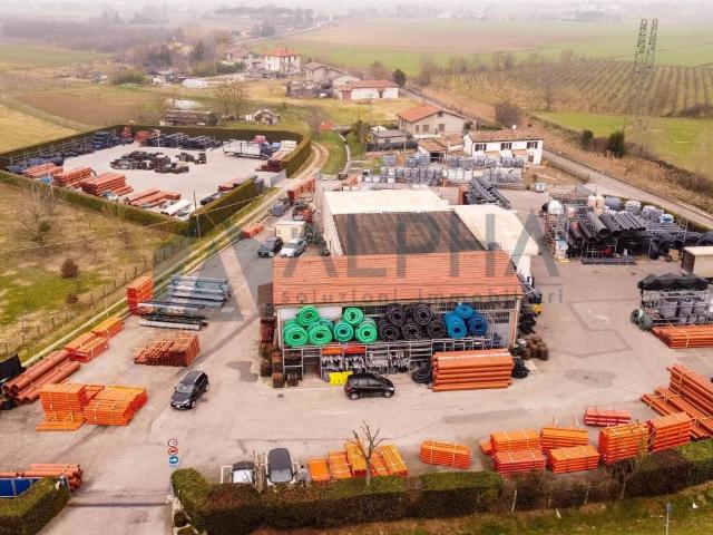 Locale Commerciale in vendita a Unione di Comuni della Romagna Forlivese, Forlimpopoli