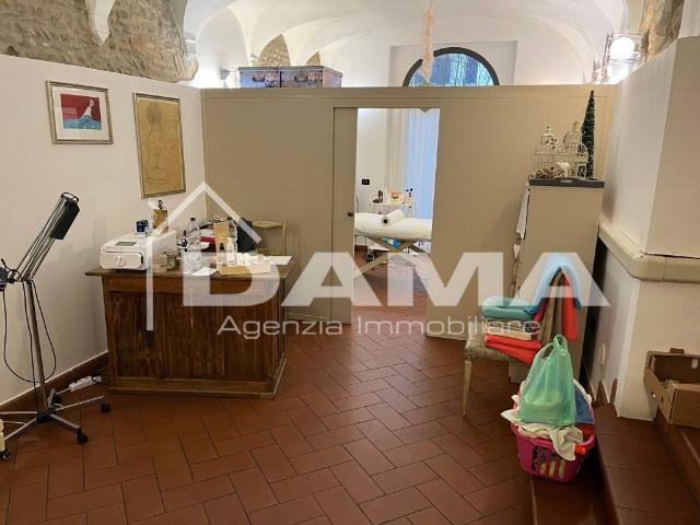 Locale Commerciale in vendita a Unione di Comuni della Romagna Forlivese, Forlimpopoli