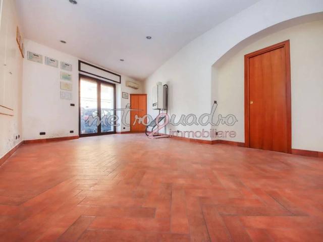 Locale Commerciale in vendita a Formia, Vindicio Di Formia
