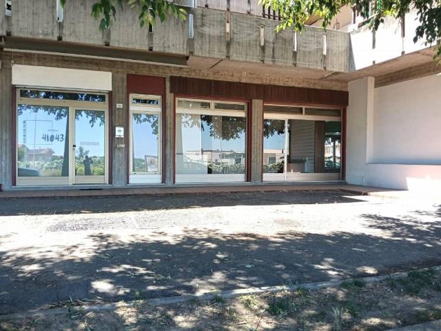 Locale Commerciale in vendita a Unione dei comuni del Distretto Ceramico, Formigine