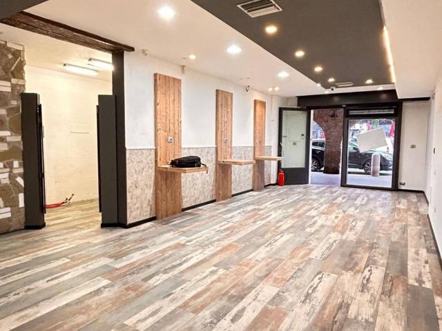 Locale Commerciale in vendita a Unione dei comuni del Distretto Ceramico, Formigine