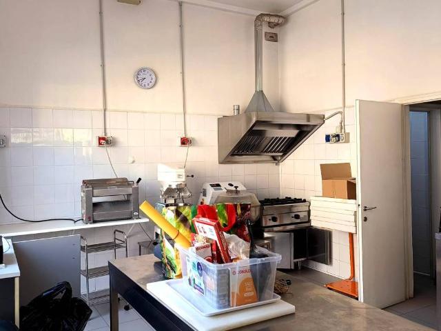 Locale Commerciale in vendita a Unione dei comuni del Distretto Ceramico, Formigine
