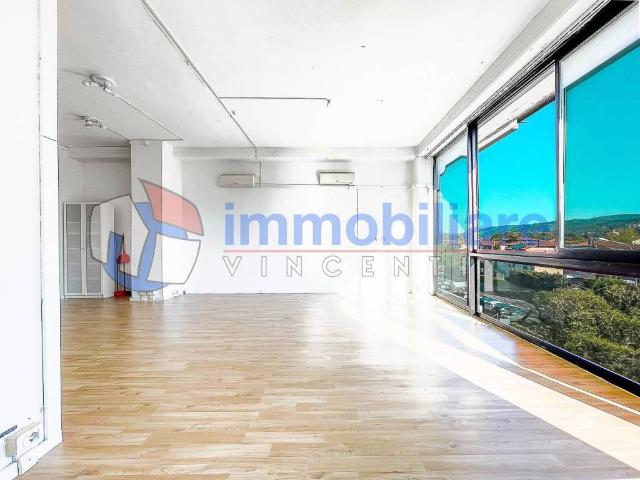 Locale Commerciale in vendita a Unione di comuni Montana Lunigiana, Fosdinovo