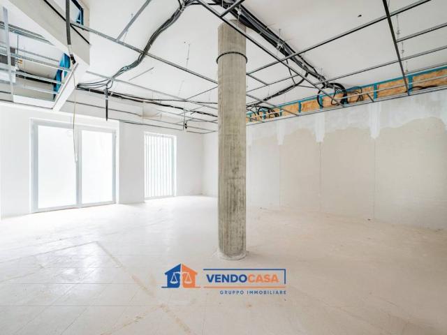 Locale Commerciale in vendita a Piemonte, Cuneo