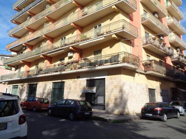 Locale Commerciale in vendita a Francofonte, Sicilia