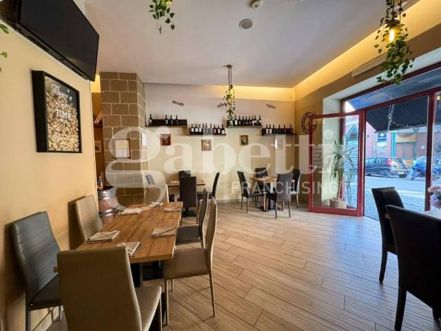 Locale Commerciale in vendita a Sepano, Frattamaggiore