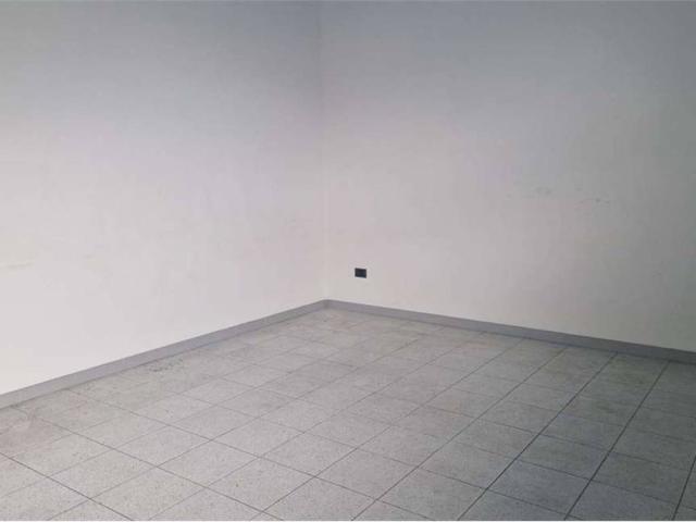 Locale Commerciale in vendita a De Matthaeis, Frosinone
