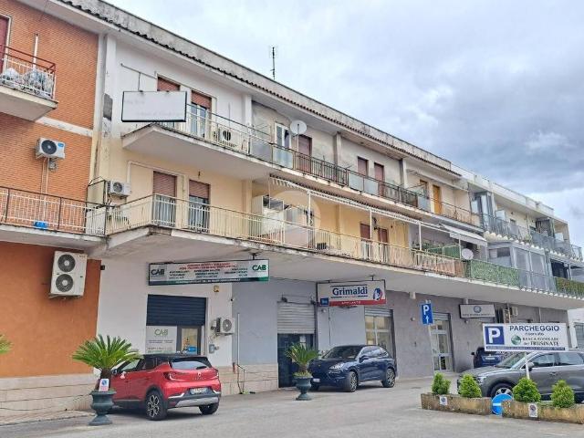 Locale Commerciale in vendita a De Matthaeis, Frosinone
