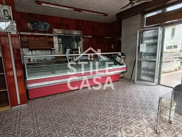 Locale Commerciale in vendita a Unione dei Comuni Circondario dell'Empolese Valdelsa, Fucecchio