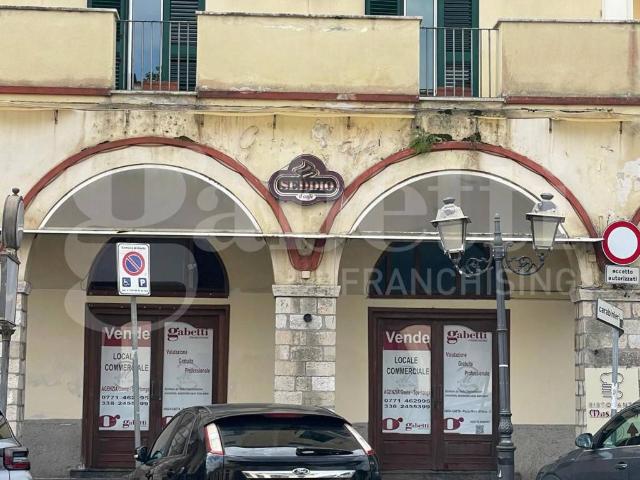 Locale Commerciale in vendita a Gaeta Medievale, Gaeta