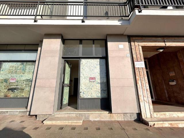 Locale Commerciale in vendita a Piemonte, Biella
