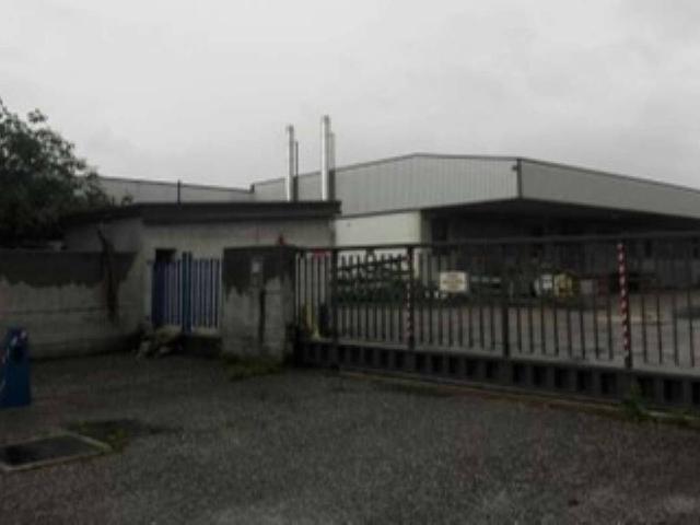 Locale Commerciale in vendita a Gaiarine, Veneto