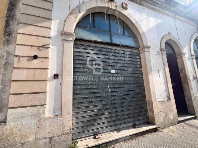 Locale Commerciale in vendita a Puglia, Lecce