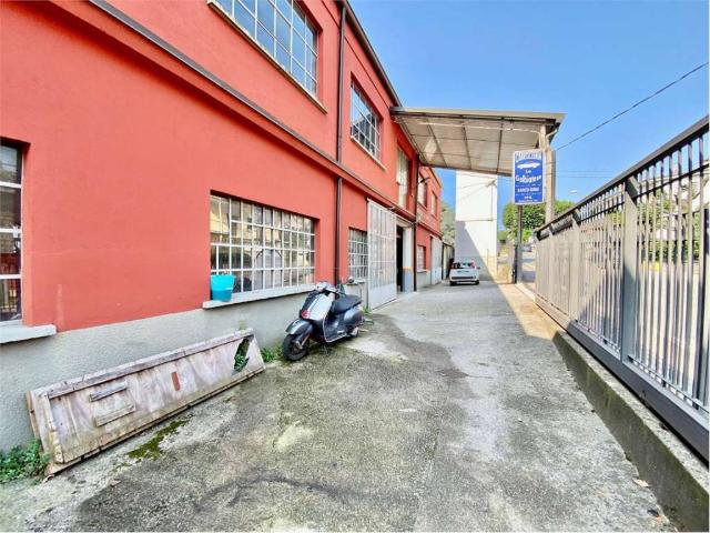 Locale Commerciale in vendita a Galbiate, Lombardia