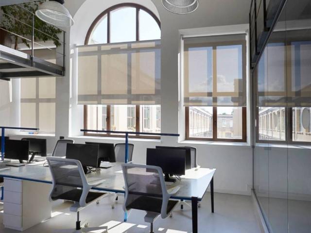 Locale Commerciale in vendita a Gallarate, Lombardia
