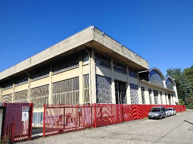 Locale Commerciale in vendita a Gallarate, Lombardia