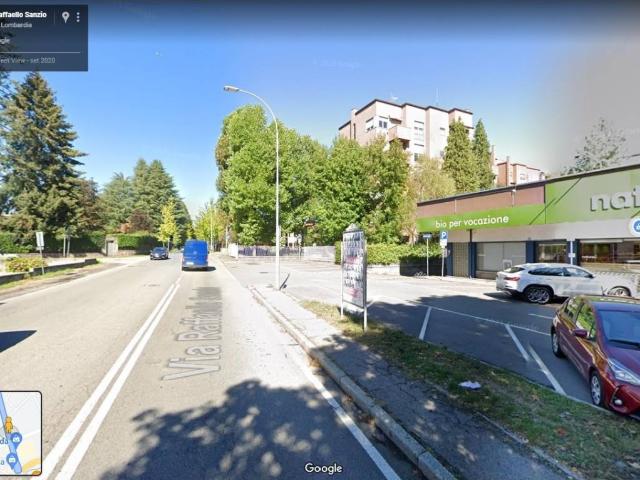 Locale Commerciale in vendita a Gallarate, Lombardia