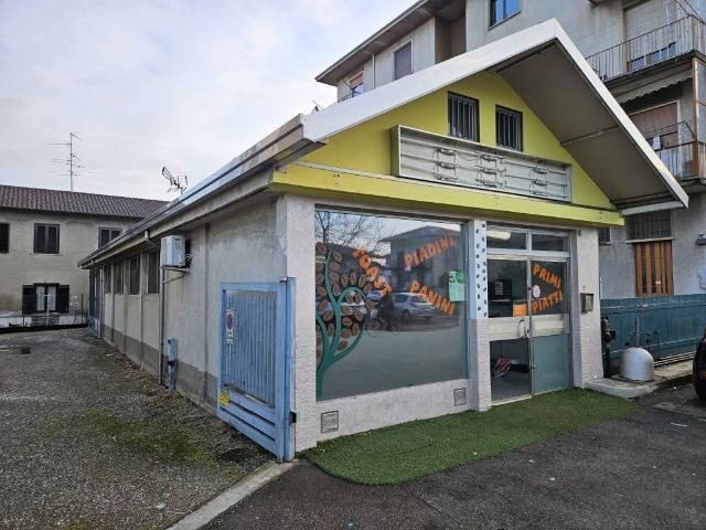Locale Commerciale in vendita a Madonna in Campagna, Gallarate