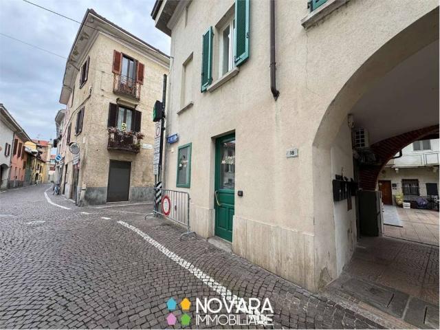 Locale Commerciale in vendita a Borgo, Piemonte