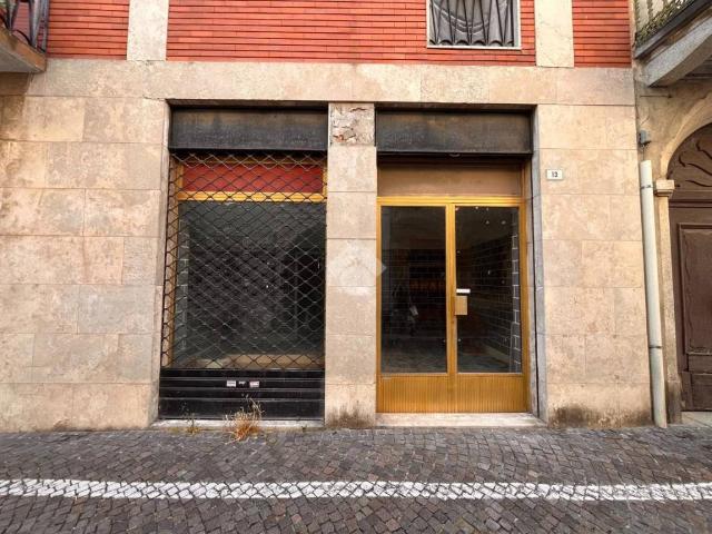 Locale Commerciale in vendita a Borgo, Piemonte
